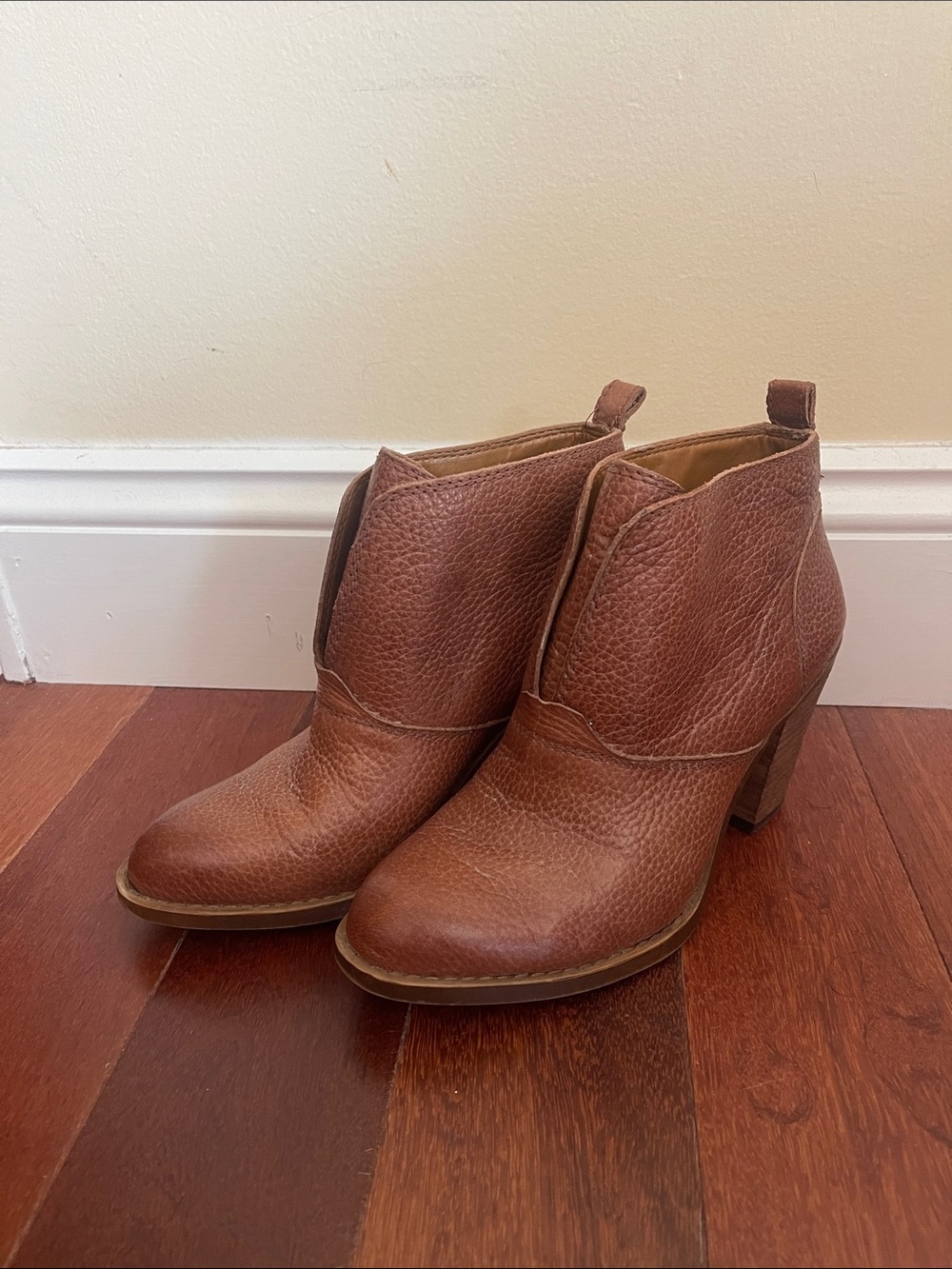 Lucky Brand Women's Brown Leather Ankle Booties - Textured Block Heel